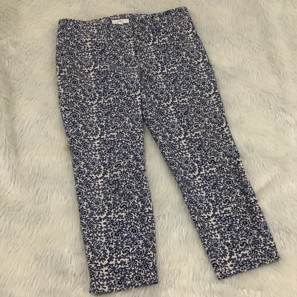 LOFT Pants - Loft women’s the riviera pant blue floral Marisa capris pants size 10